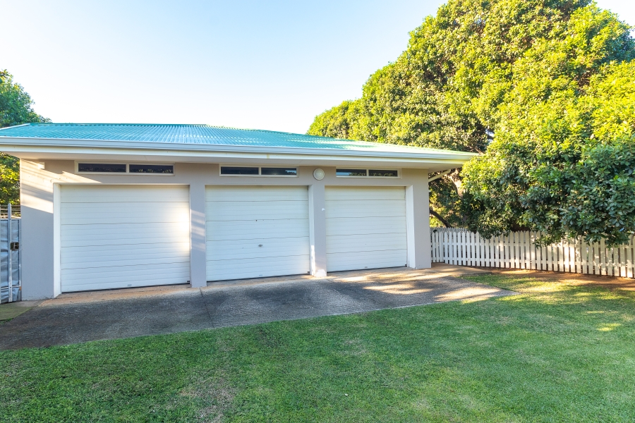 5 Bedroom Property for Sale in Kenton On Sea Eastern Cape